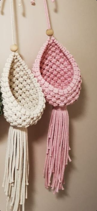 Dwa koszyczki kwietniki świąteczne ozdoba wielkanocna makrama