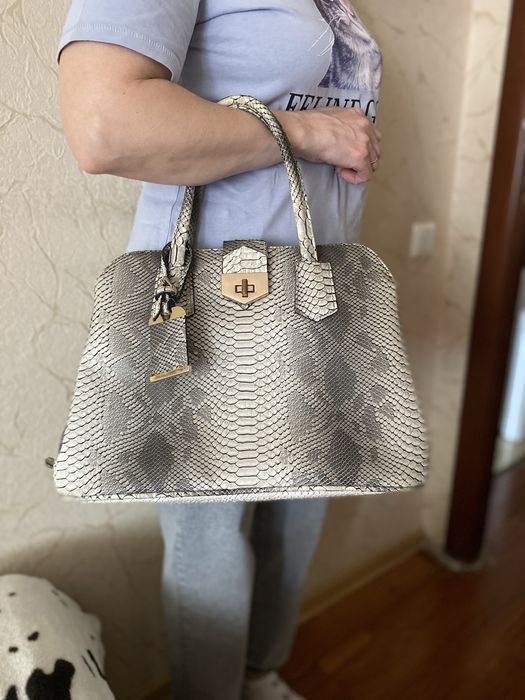 Продам жіночу сумку