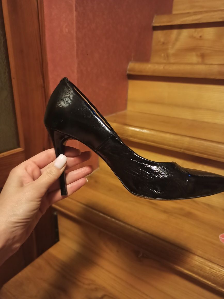 Продам жіночі туфлі, 39 розмір