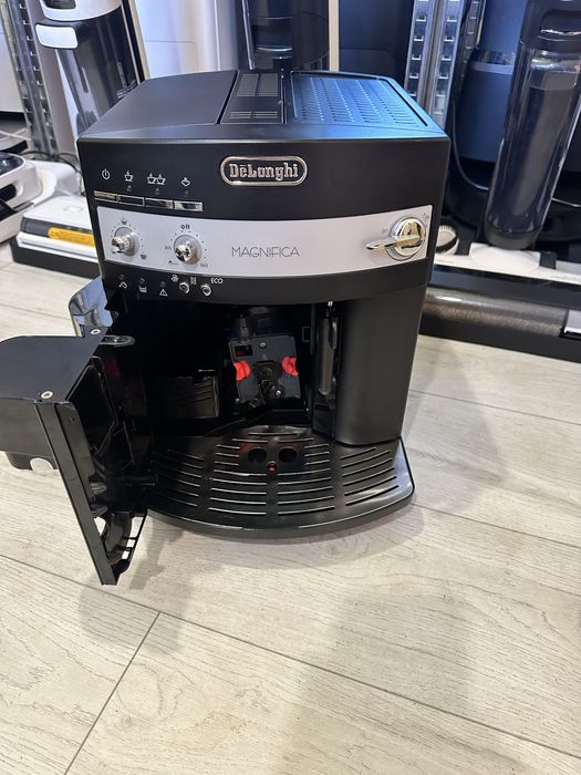 Кавомашина Delonghi esam 3200eco b