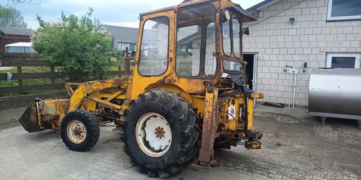 Koparka ładowarka case 590 super R Volvo cat jcb MF new Holland 4x4