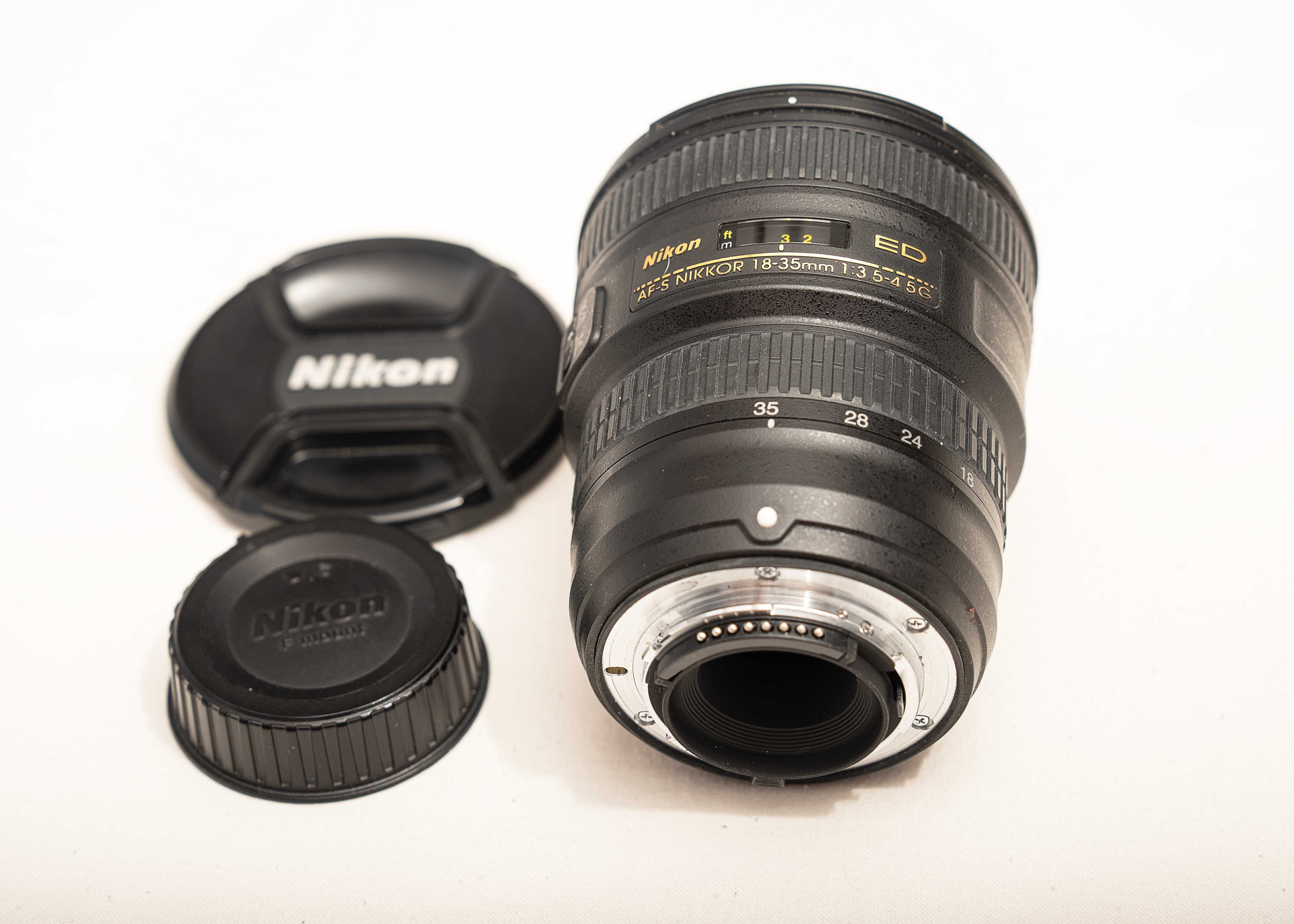 Объектив Nikon AF-S NIKKOR 18-35mm f/3.5-4.5G ED
