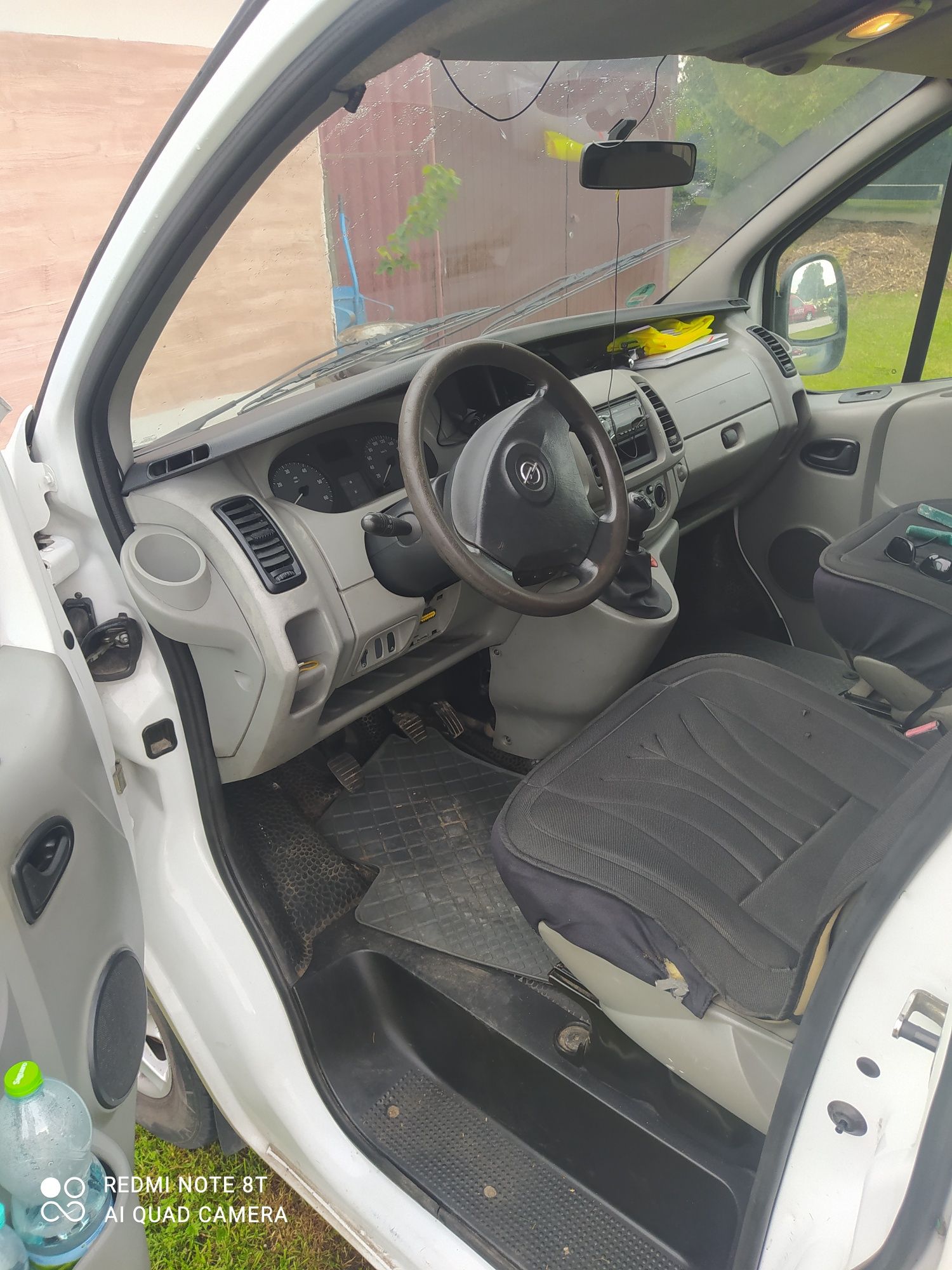 Opel Vivaro 2.5  2005 r