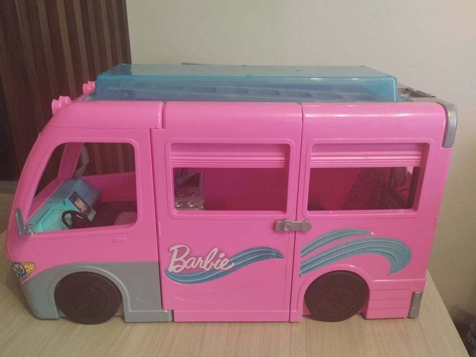 BARBIE DREAM CAMPER Kamper Marzeń duży zestaw ze zjeżdżalnią i basenem
