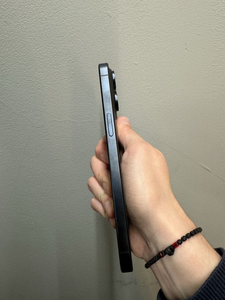 Iphone 15 pro max blue titanium