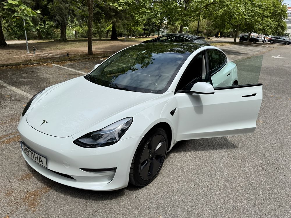 Tesla Model 3 dual motor