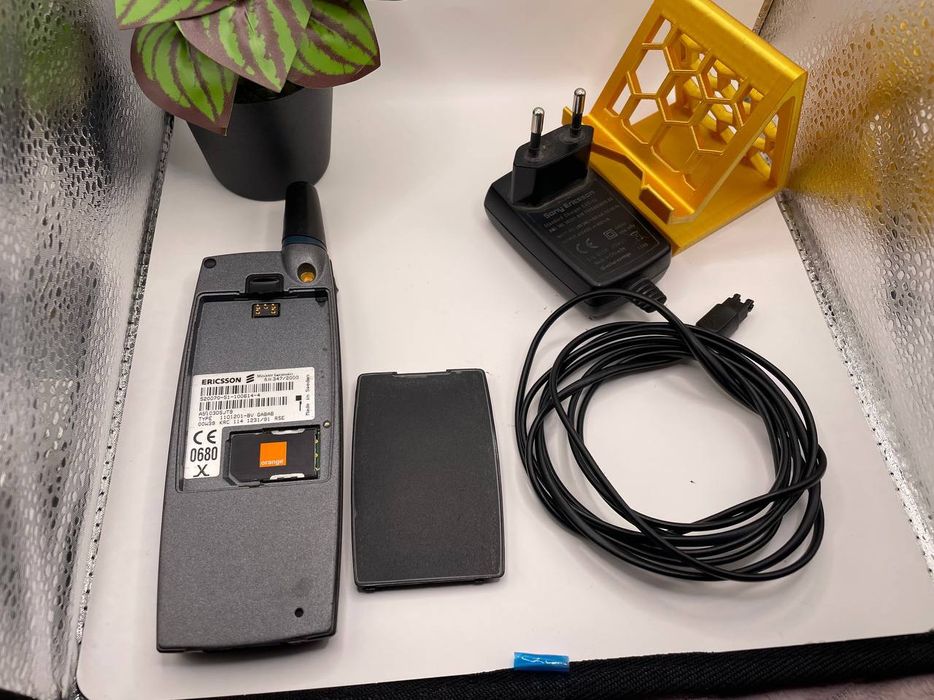 Telefon Ericsson R320s