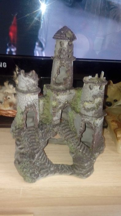 Sprzedam ozdoby do akwarium