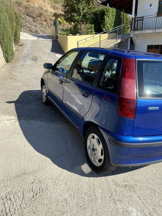 Fiat Punto 75 em bom estado