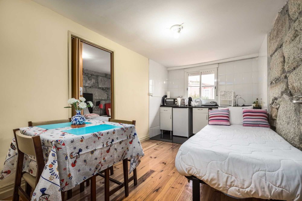 Casa Musica- Para partilhar/ Apartamento T1 equipado e mobilado