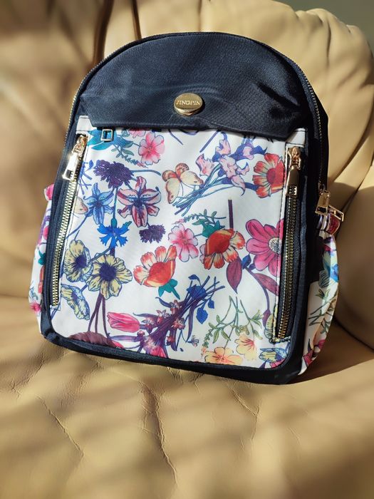 Plecak wielokieszeniowy