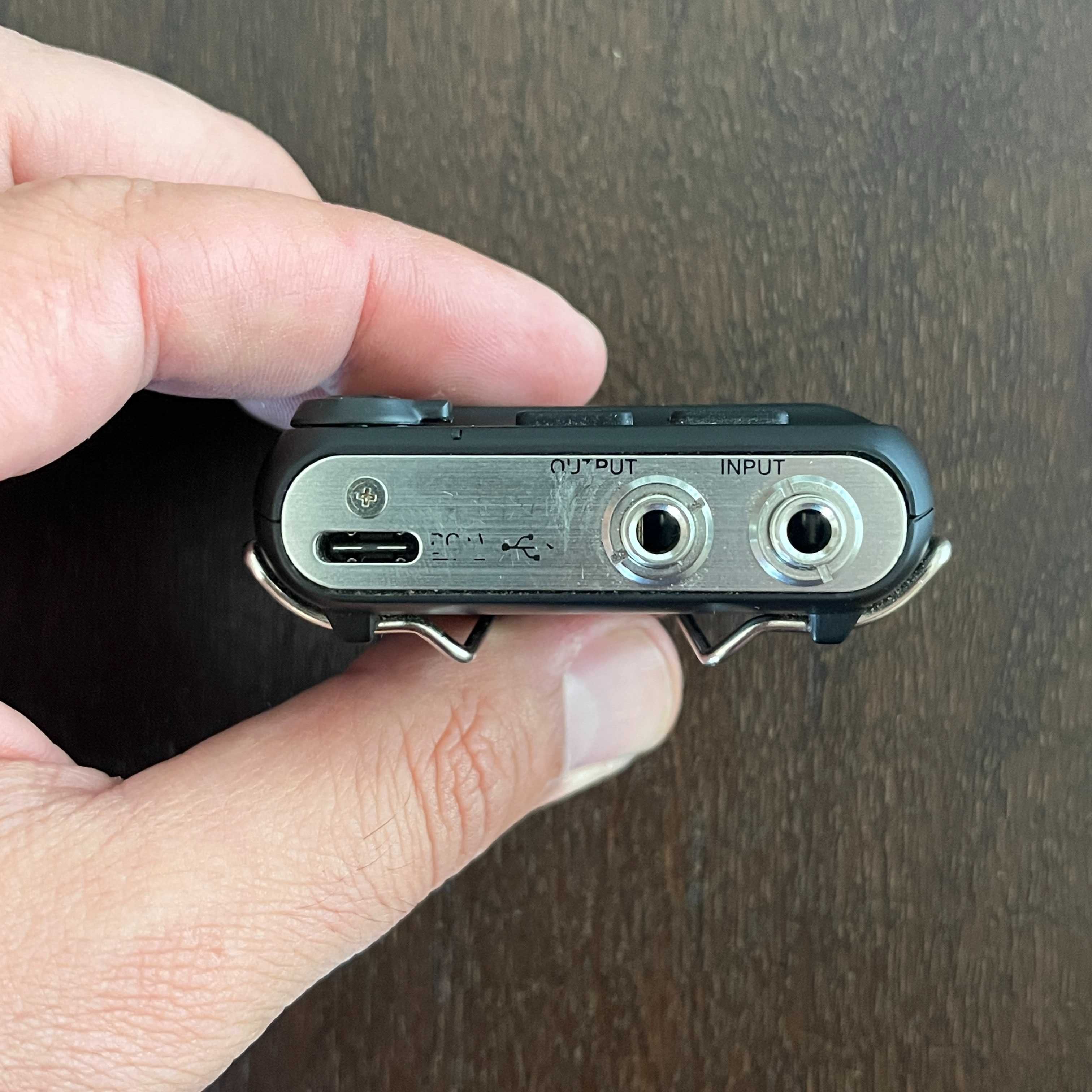 Zoom F2 + microfone de lapela LMF-2
