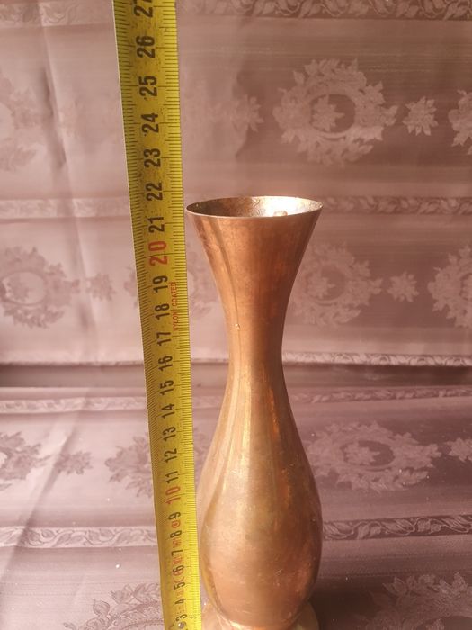 37. Wazonik około 300ml