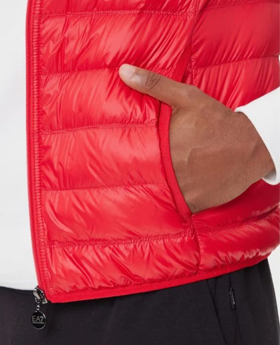 Пухова безрукавка Emporio Armani