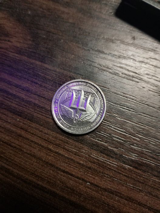Продам монету 10 грн