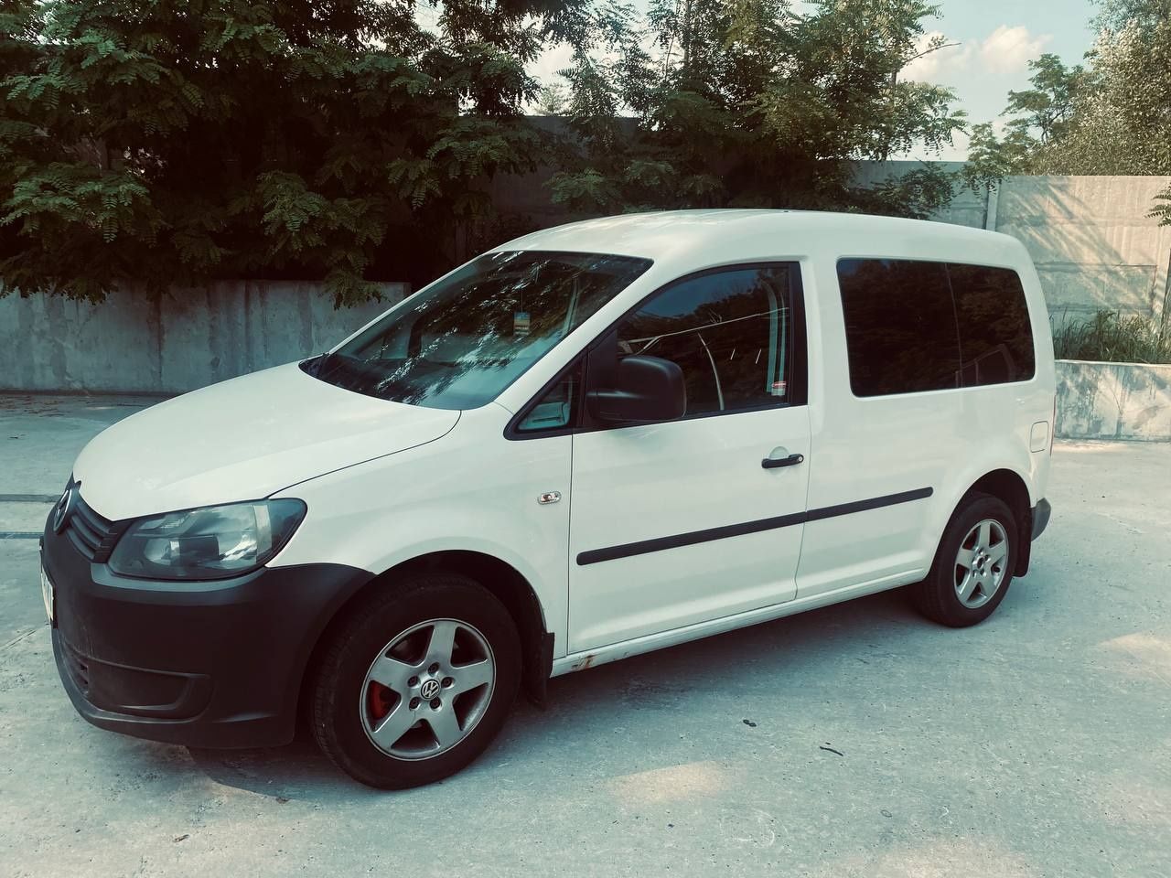 Продам Volkswagen Caddy
