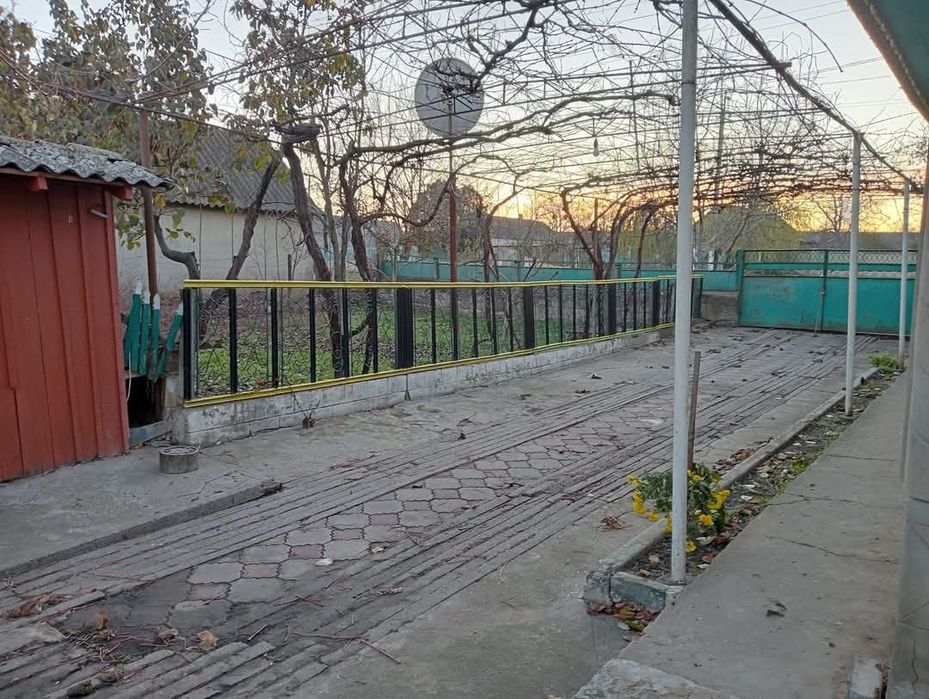 Продам дом ,по вопросам звоните