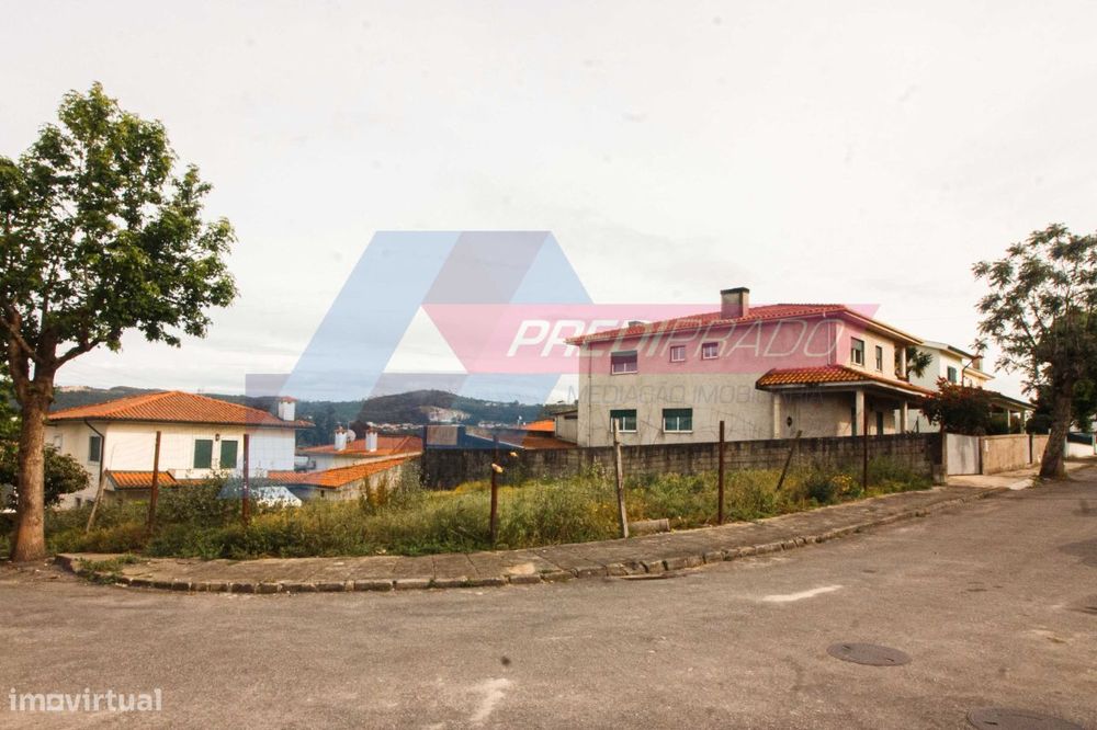 Terreno para construção em Palmeira, Braga!