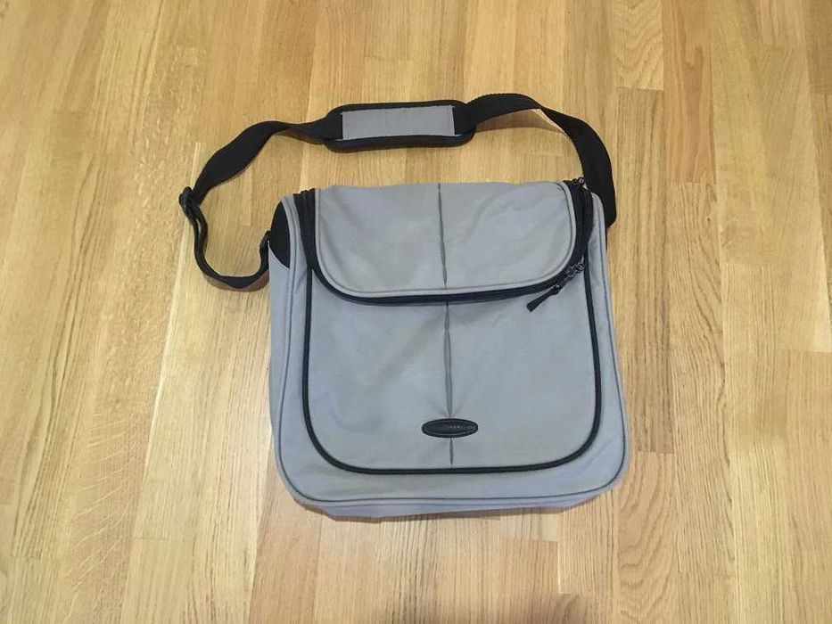 23.	Продам сумку CARLTON