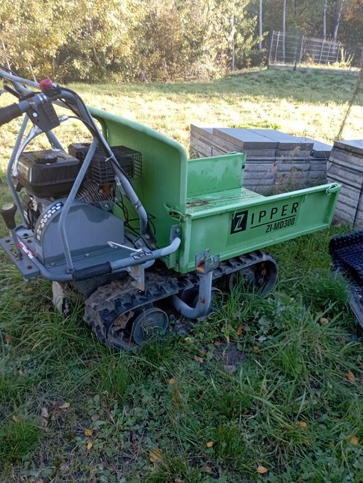 Taczka spalinowa na gąsienicach, wozidło z plugiem