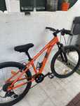 Bicicleta Rockrider, nova quase sem nenhuma uitilização