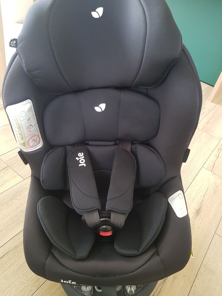 Fotelik samochodowy Joie isofix