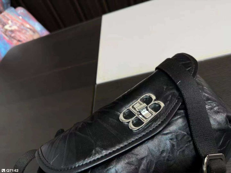Torebka damska elegancka Balenciaga 511-06
