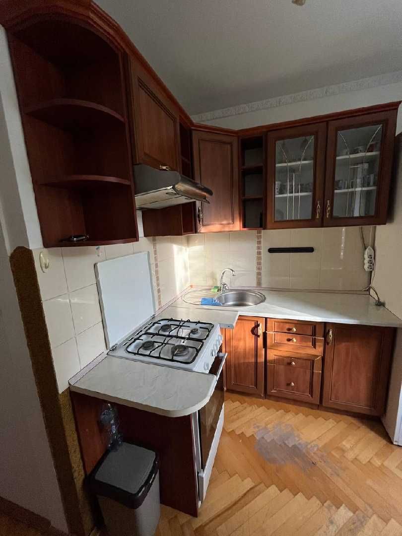Оренда 2 кімнатної квартири по вулиці Пасічна, біля парку Погулянка