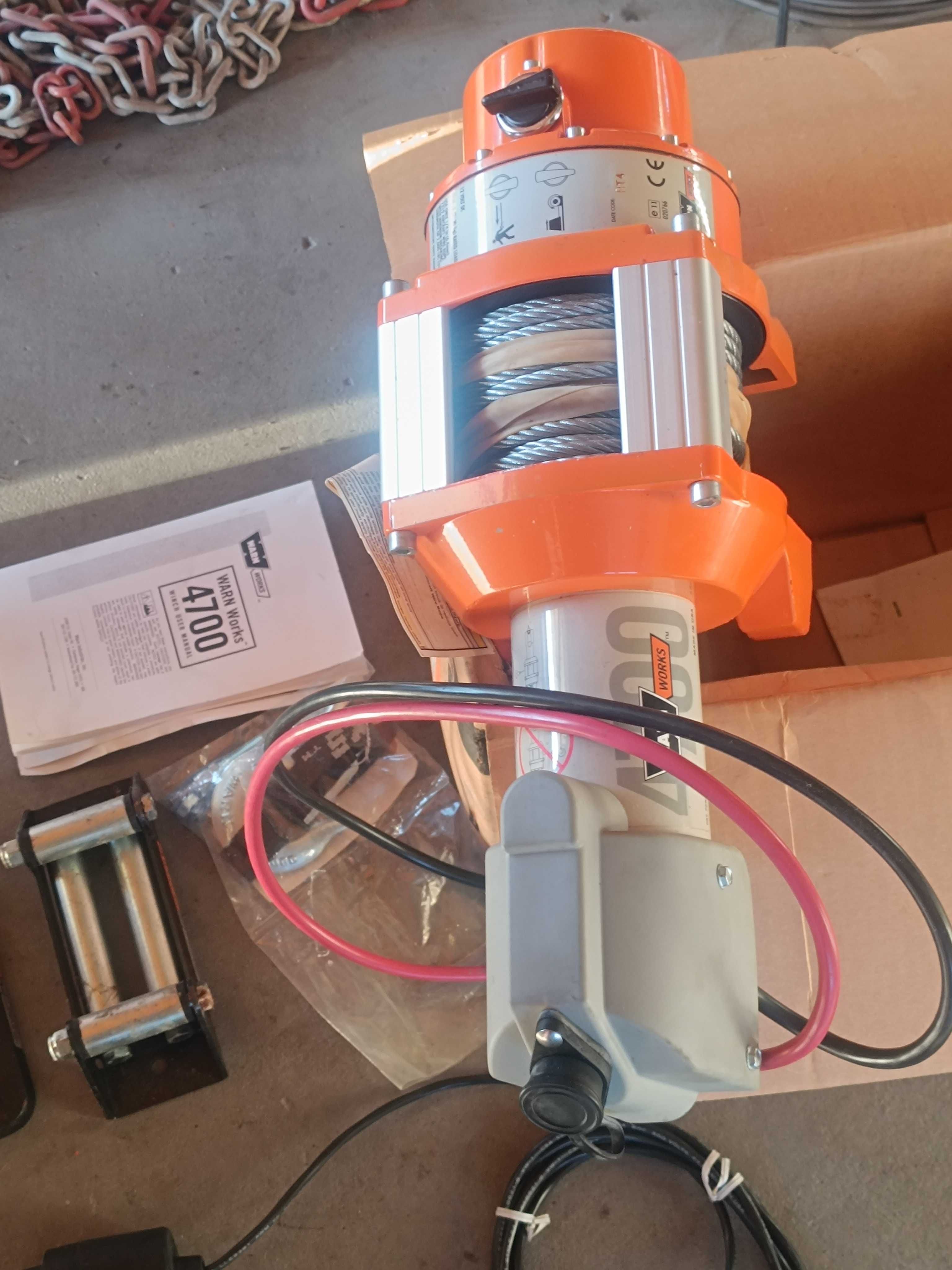 Guincho eléctrico 12 v 3.175 kg para jipe ou camião