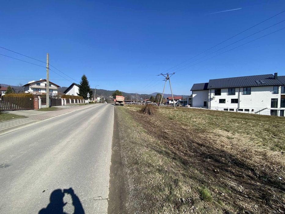 Działka inwestycyjna z widokiem na Jezioro Żywieckie 21,6 ar