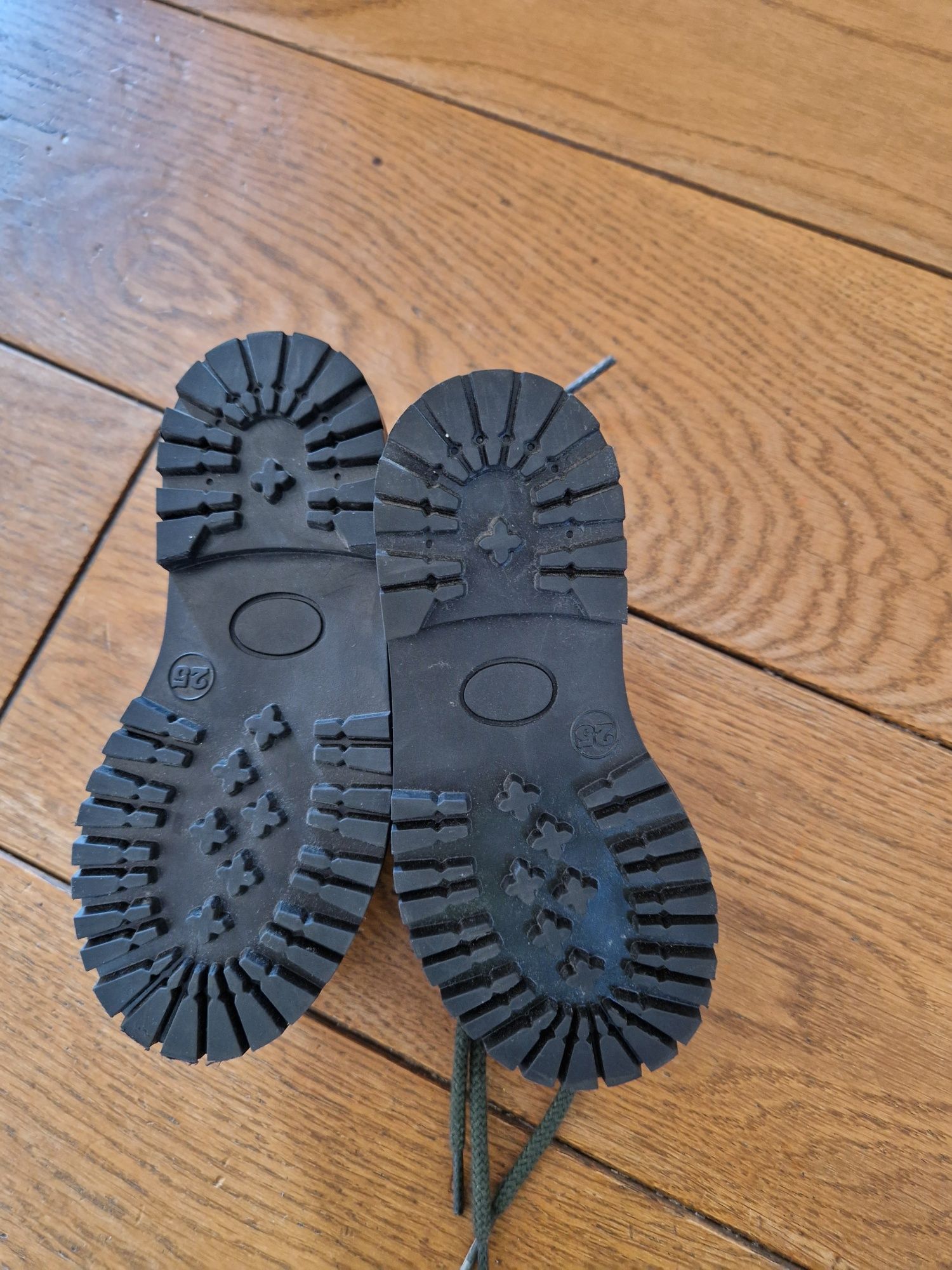 Buty dziecięce do stroju bawarskiego