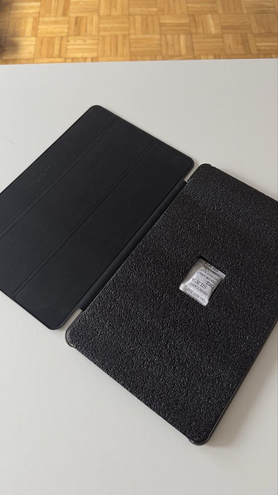 Etui SPIGEN SMART FOLD Galaxy Tab A 10.5" 2018