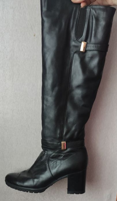 Шкіряні чоботи 2500