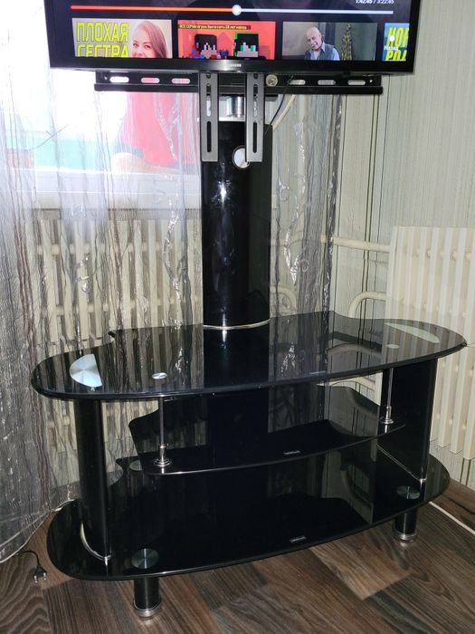 Тумбочка под телевизор