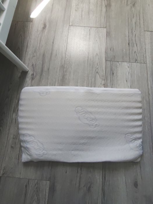 Poduszka klin dla niemowlaka Sensilio