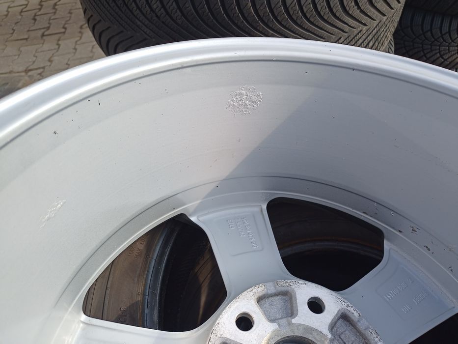 VW 17" Golf VI GTI 5c0 Caddy Eos Touran 7,5*17 ET49 Audi A3 Skoda OEM