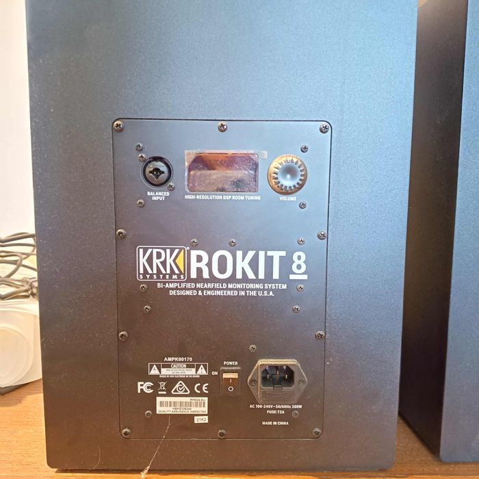 Zestaw monitorów studyjnych KRK Rokit RP8 G4