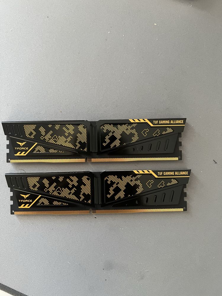 ОЗУ TEAMGROUP T-Force DDR4 - 3200 16gb