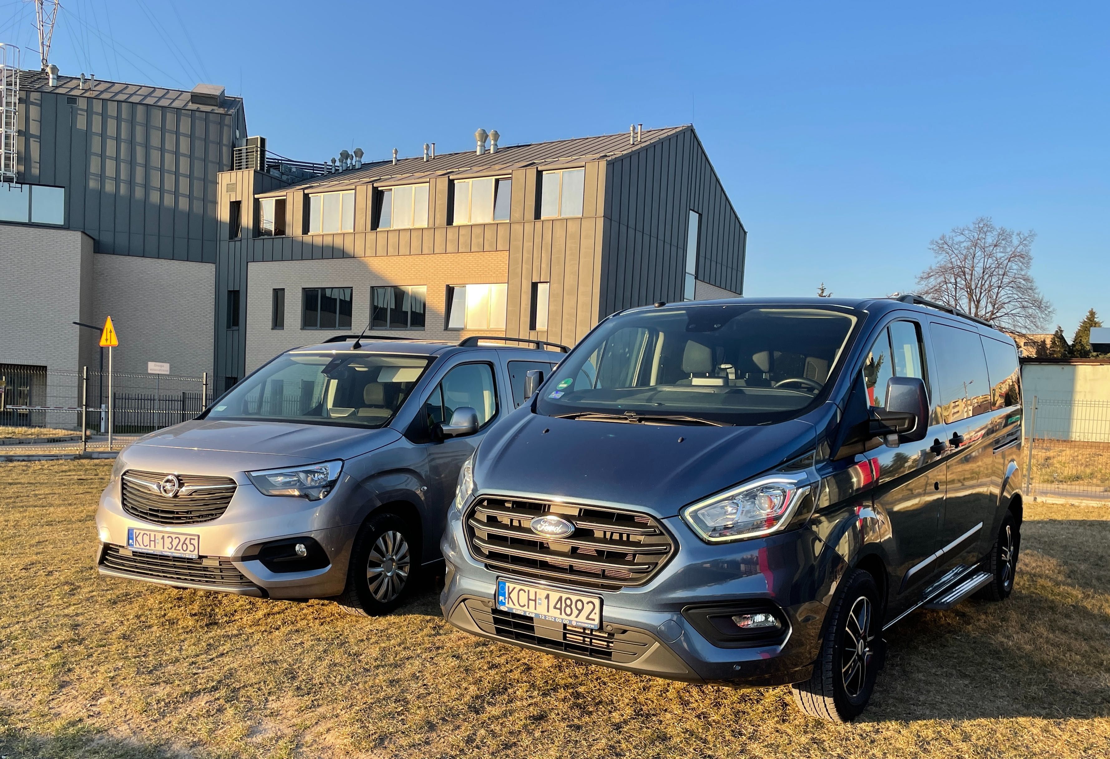 Wynajem Van 7 osobowy Opel Combo XL Wypożyczalnia RENT A CAR rental