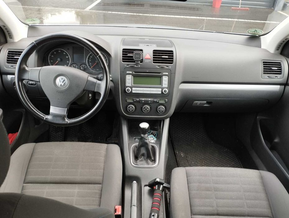 ПРОДАМ Volkswagen  golf V