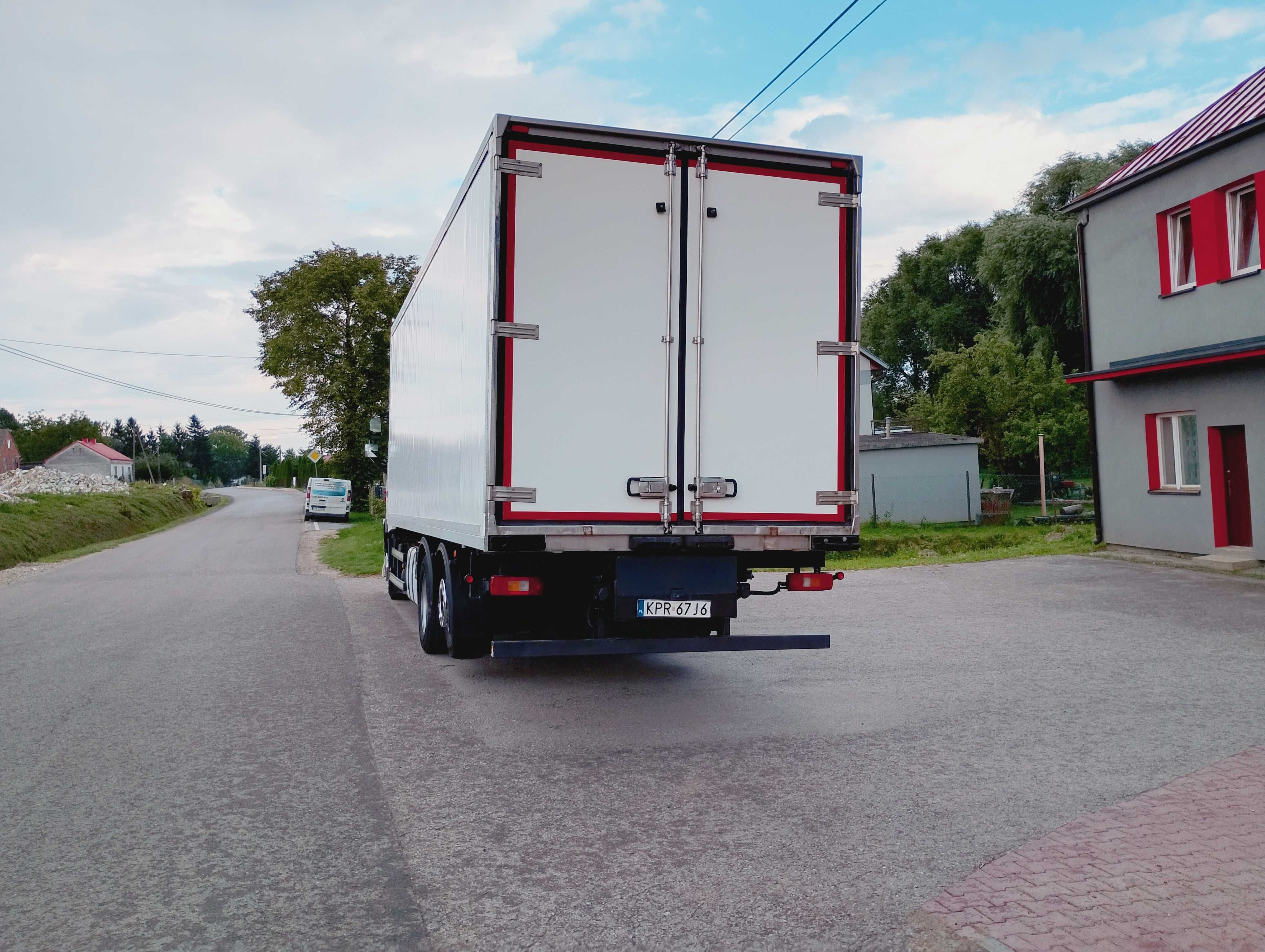 Volvo FH chłodnia 3 osie, 20 palet