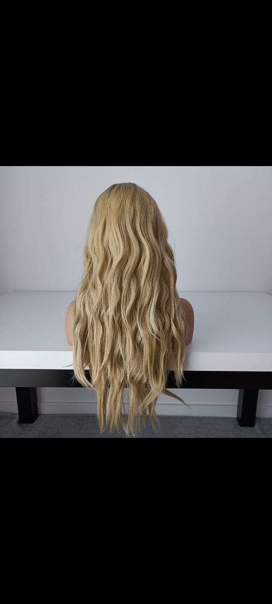 Peruka blond ombre fale mega modna