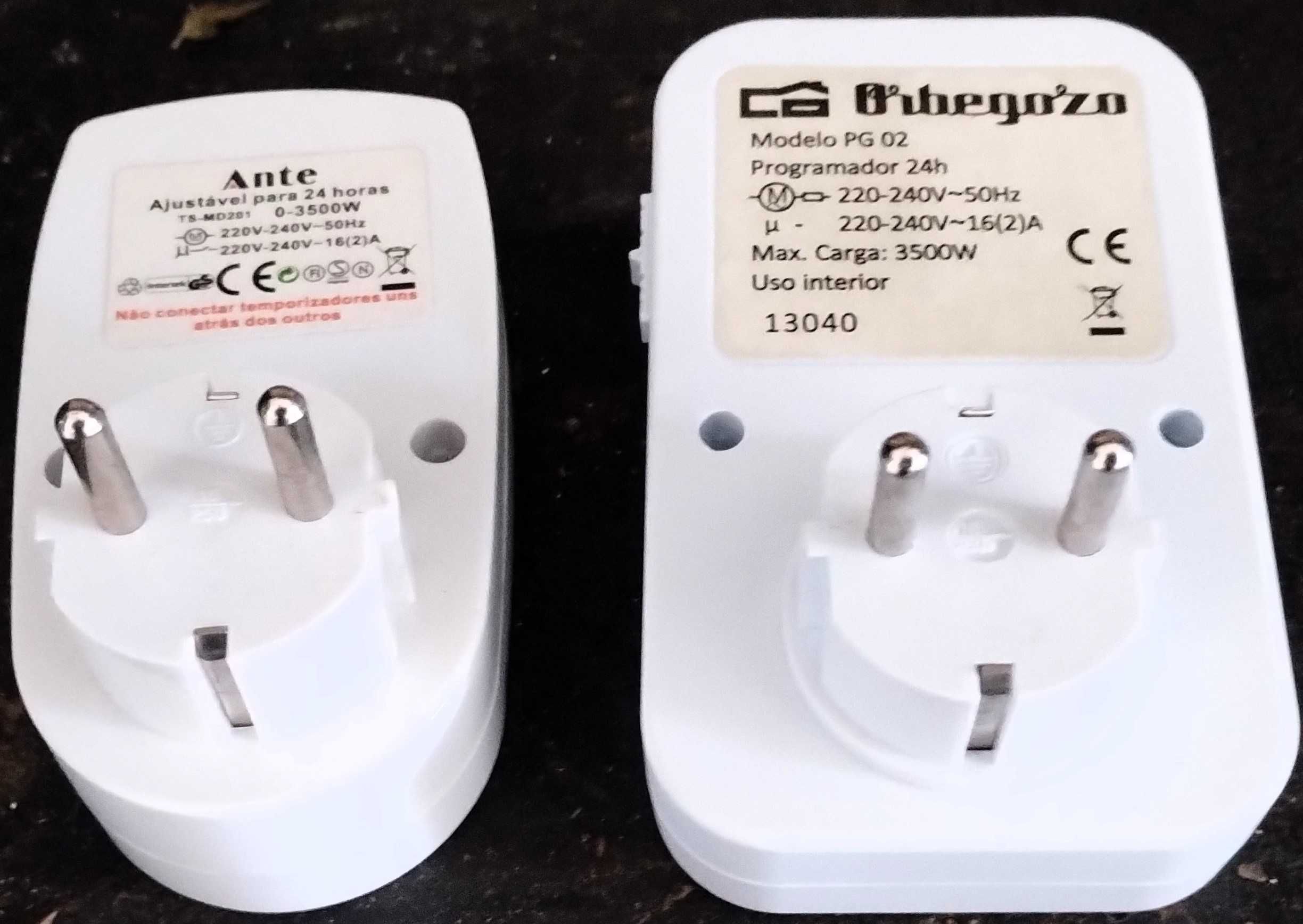 Conjunto 2 Tomadas Eléctricas Com Relógio