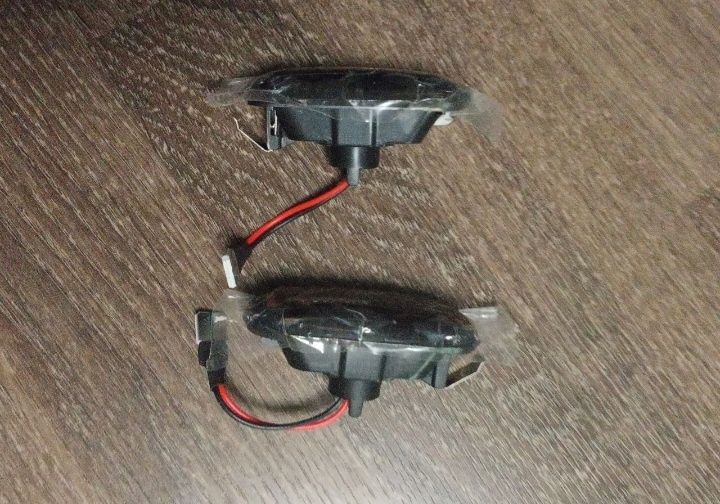 Указатель поворота Audi(Ауди) A4  RS4 S4 B6 B7 B8 A3 S3 A6 S6 RS6 C5 C