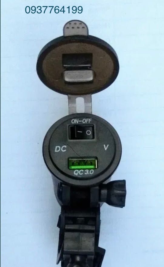 Гніздо під 1 USB+ Вольтметр DC 12-24V/5V  QC 3.0 Зарядка з кнопкою