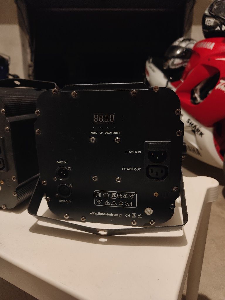 Światła LED six hole flash reflektory 2szt