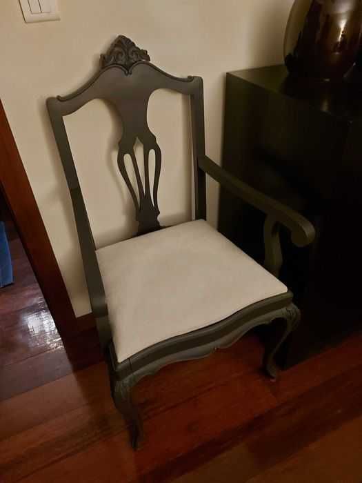 2 poltronas vintage de madeira, restauradas com toque de modernidade