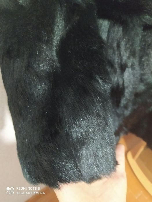 Натуральна шуба з хутра козлика