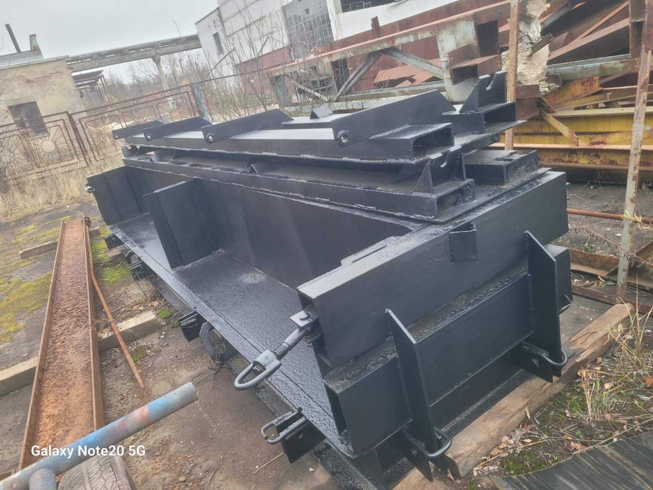 Продається металоформа фундаментних блоків, на 4 блоки (40)