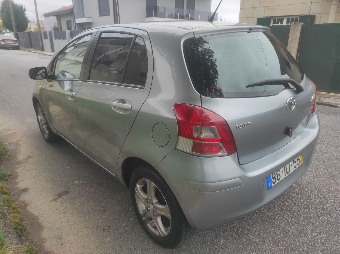 Toyota Yaris 1.0 Vvti